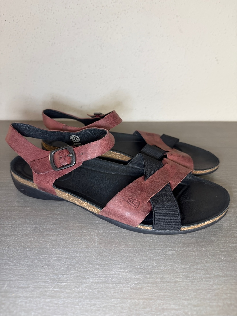 keen dauntless womens size 9 shoes red leather slingback comfort sandals